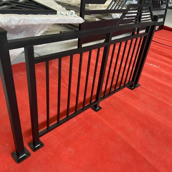 welded aluminum railing – 6 feet wide, 1 meter high
